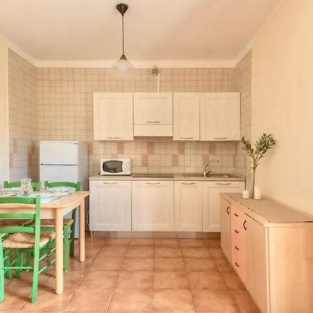 Aparthotel Isa-residence With Swimming-pool In Santa Teresa Di Gallura, With Air Conditioning And Private Outdoor Space 4*