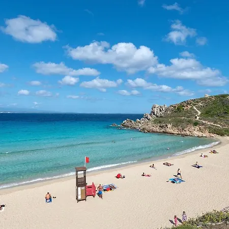 Isa-residence With Swimming-pool In Santa Teresa Di Gallura, With Air Conditioning And Private Outdoor Space Aparthotel 4*