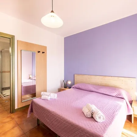 Isa-residence With Swimming-pool In Santa Teresa Di Gallura, With Air Conditioning And Private Outdoor Space アパートホテル