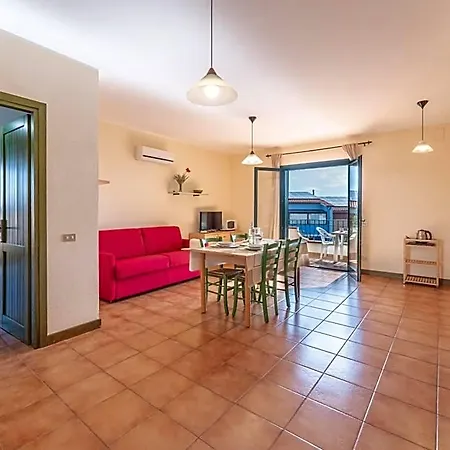 Sco - Isa-residence With Swimming-pool In Santa Teresa Di Gallura, With Air Conditioning And Private Outdoor Space 4*