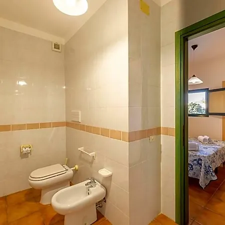 Sco - Isa-residence With Swimming-pool In Santa Teresa Di Gallura, With Air Conditioning And Private Outdoor Space