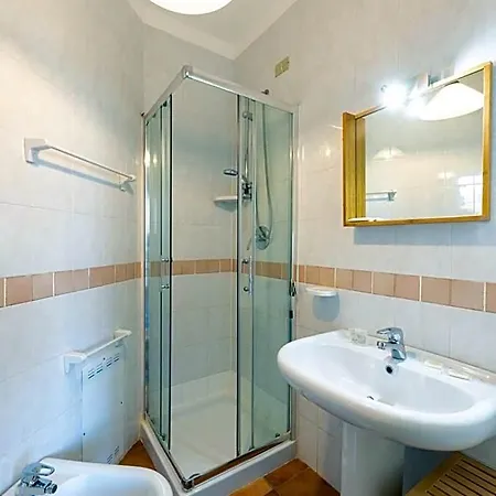Aparthotel Sco - Isa-residence With Swimming-pool In Santa Teresa Di Gallura, With Air Conditioning And Private Outdoor Space 4*