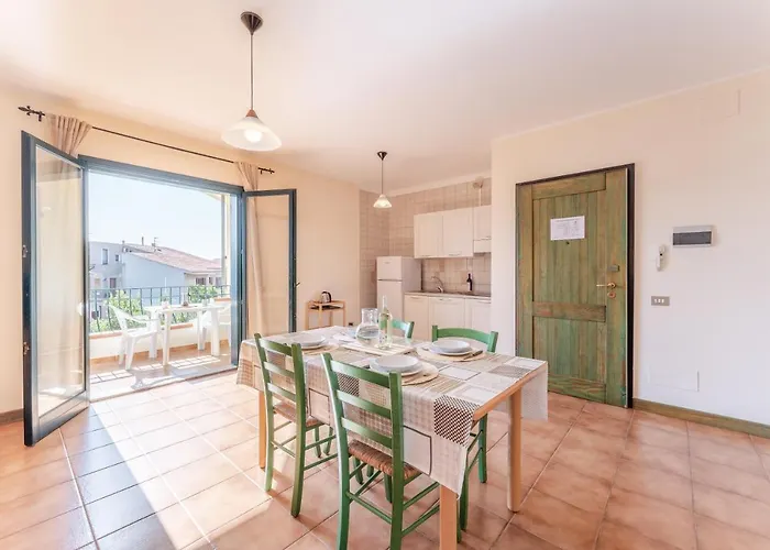 Isa-residence: Poolside With Ac In Santa Teresa Gallura
