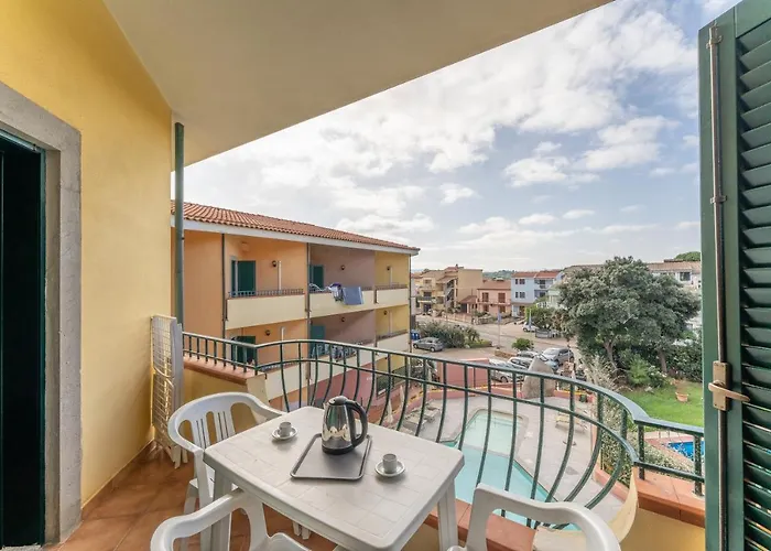 Aparthotel Isa-residence: Poolside With Ac In 4*