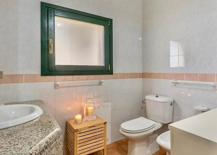 Isa-residence: Poolside With Ac In Aparthotel 4*