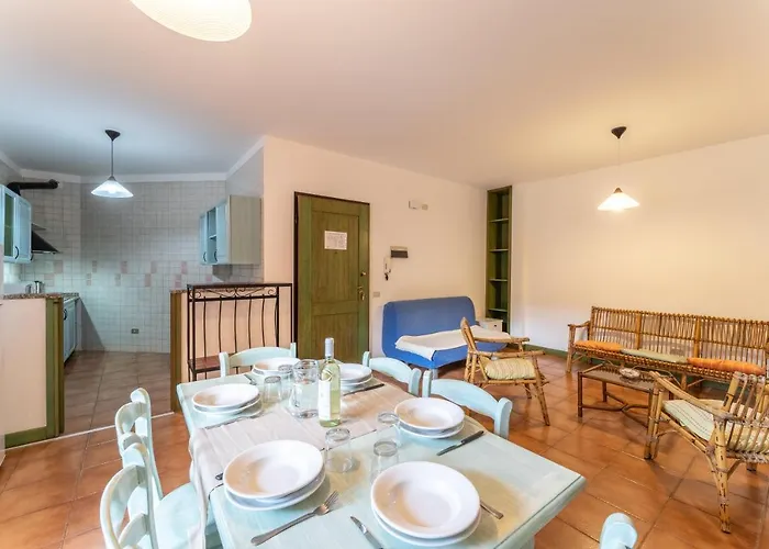 Aparthotel Isa-residence: Poolside With Ac In Santa Teresa Gallura